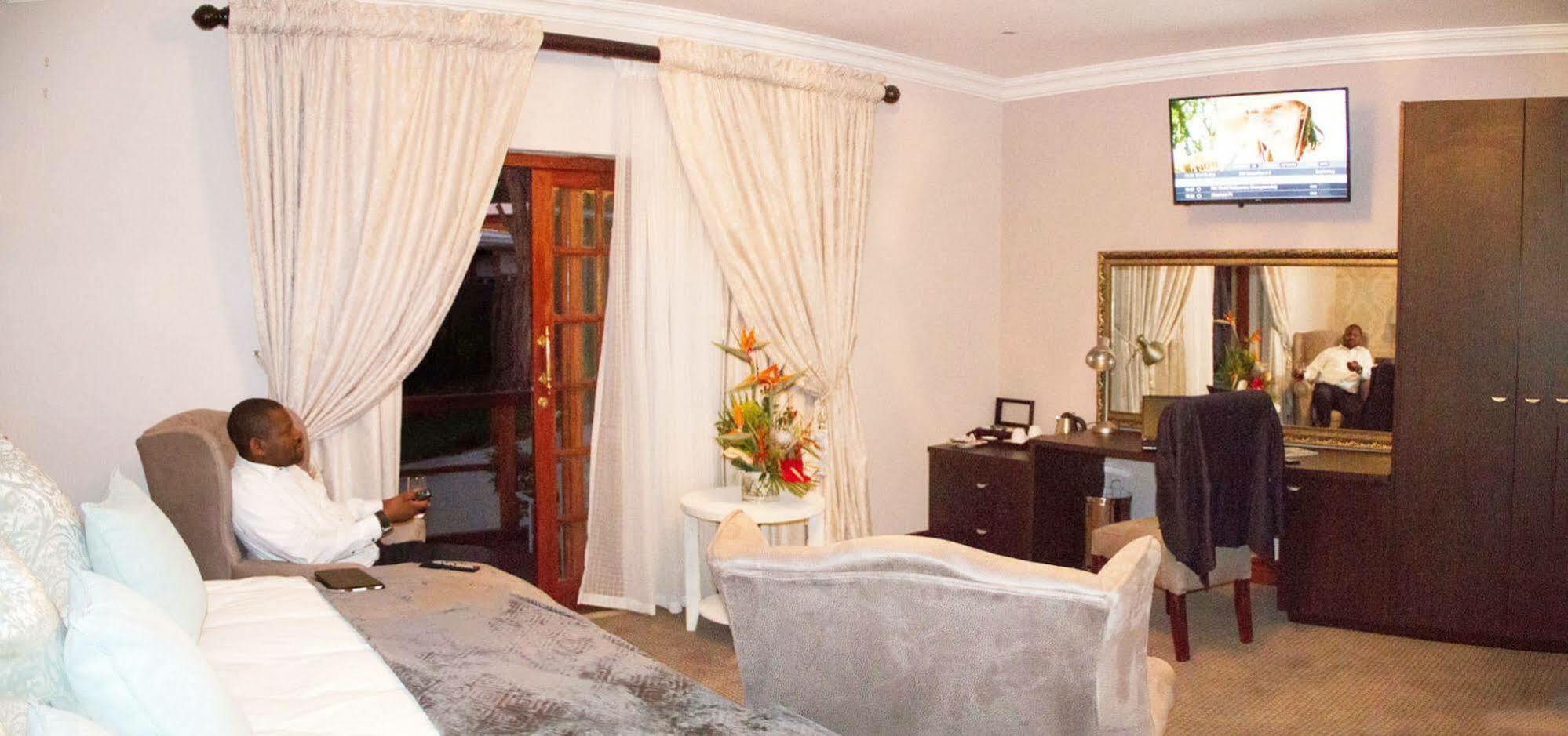 Classique Grace Boutique Hotel Sandton Esterno foto